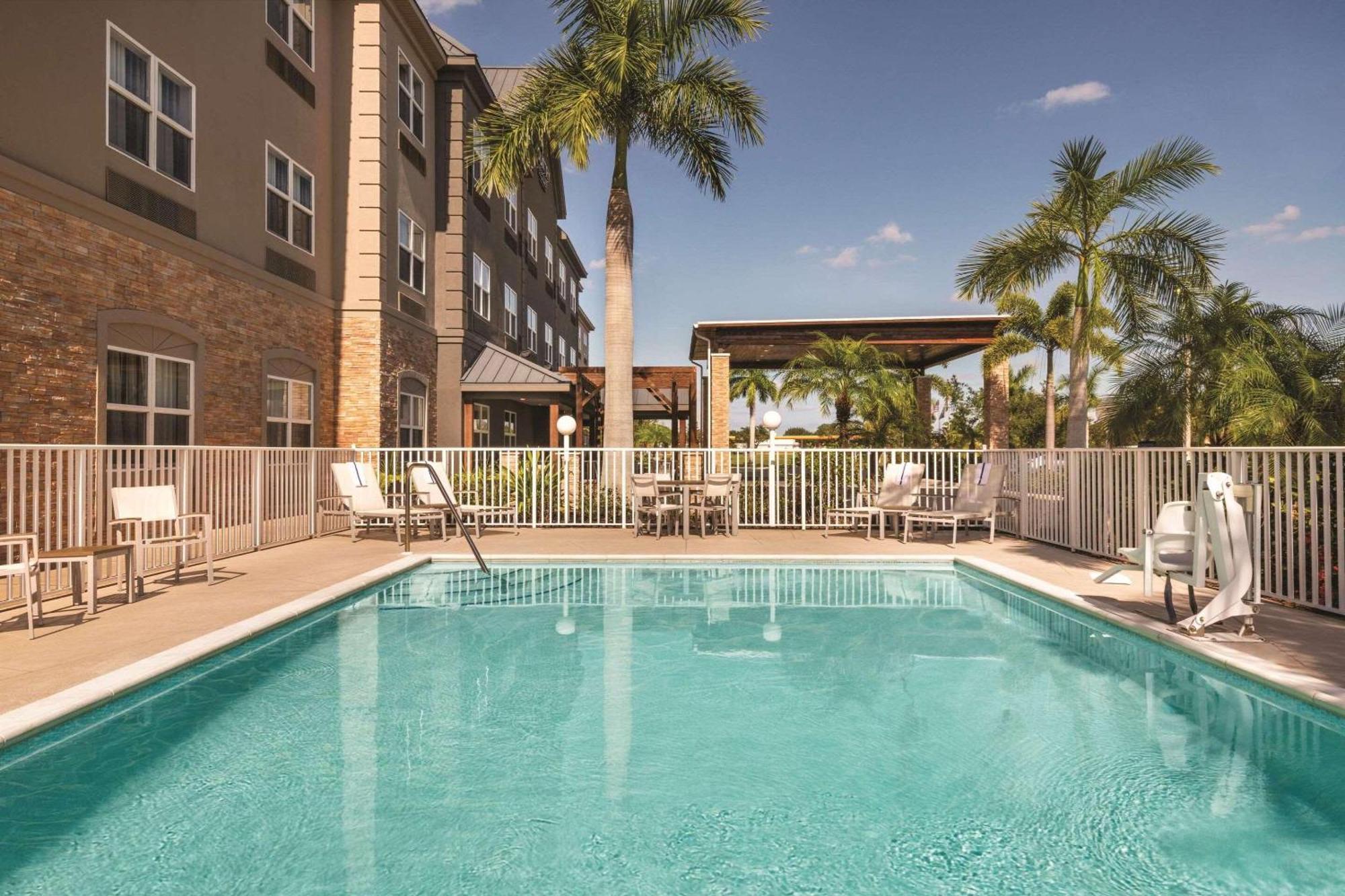 Country Inn & Suites By Radisson, Bradenton-Lakewood-Ranch, Fl エクステリア 写真